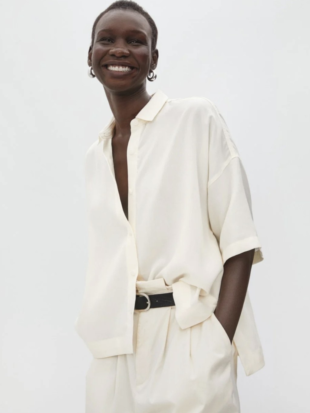 Everlane Womens Cream Short-Sleeve M Button-Up Shirt Relaxed Fit Confy Lyoncell